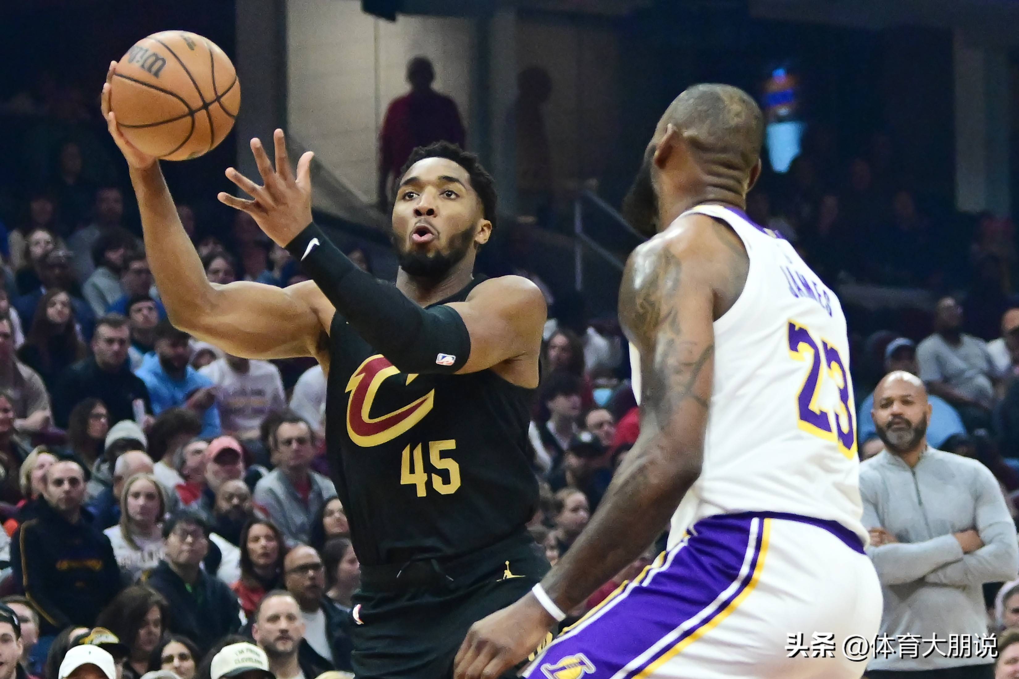 C7娱乐-关于詹姆斯在加拿大队比赛中挺进下一轮，回归赛场引发热议！的信息